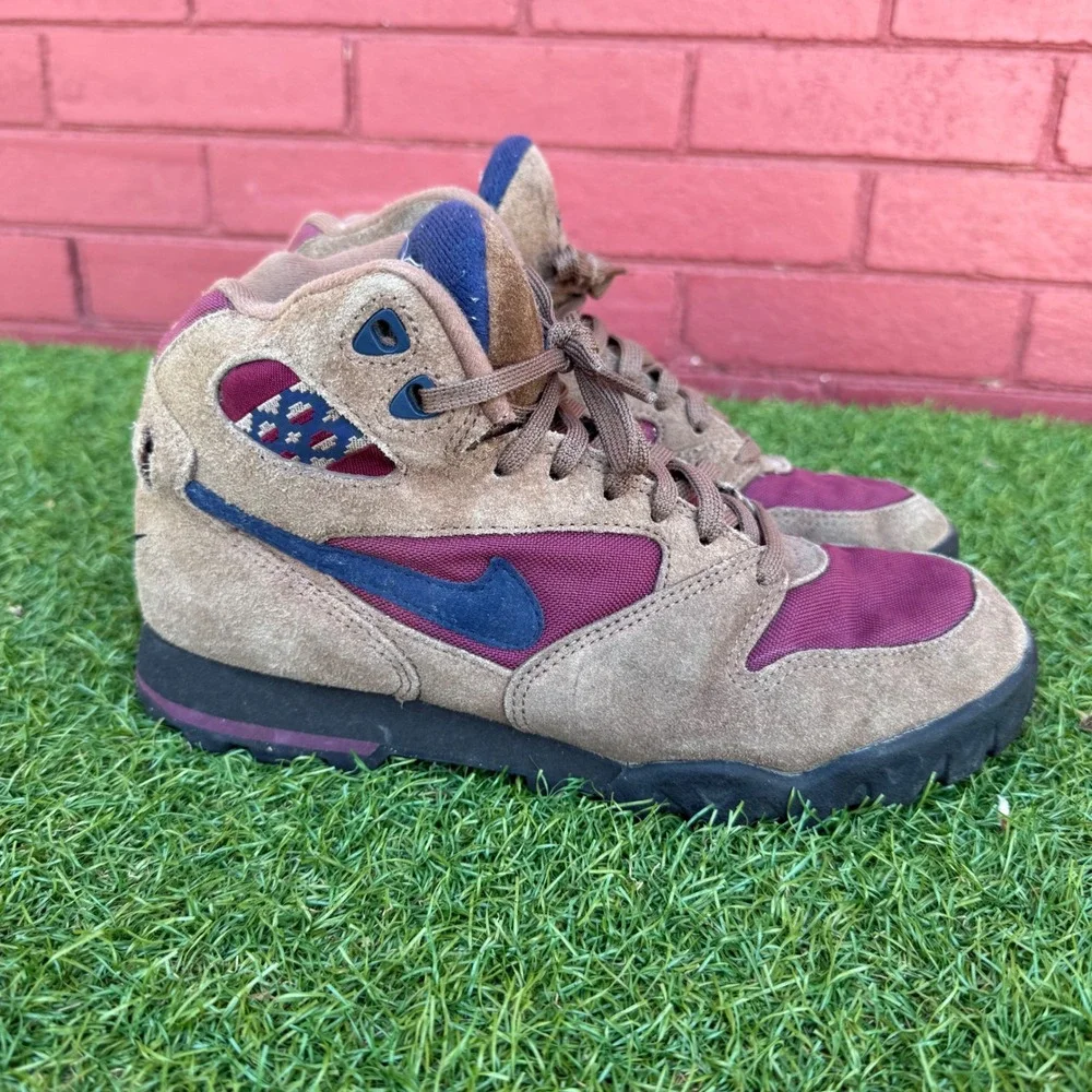 Vintage 90s Nike ACG Hiking Boots Caldera Brown Burgundy Blue Women 8.5 Gorpcore